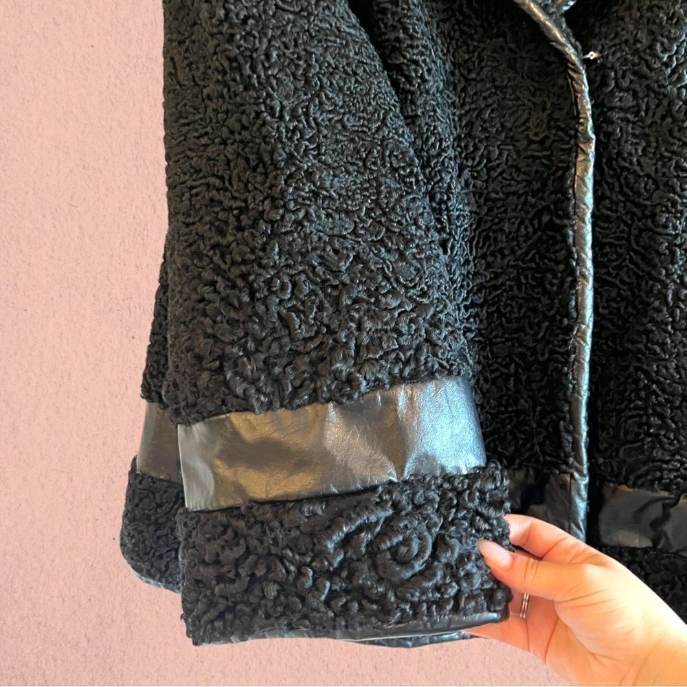 Vintage 1960s Hudson Bay black Persian lamb wool coat leather accents - Picture 9 of 16